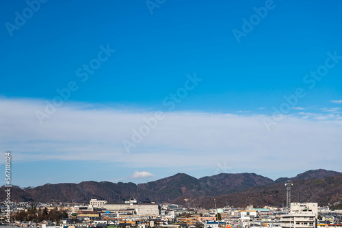 冬の青空と町並み 松本市