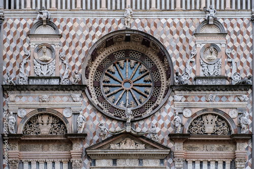 Bergamo alta, facciata basilica