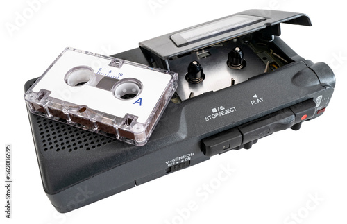Dictaphone microcassette vintage sur fond transparent