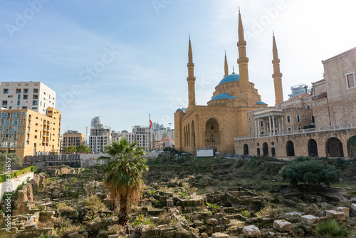 Mohammad Al-Amin Mosque and Saint George Greek ortodox church in the background in the center of Beirut, Lebanon.