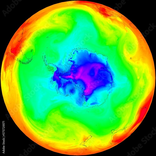 Mapa de la Antártida mostrando rangos temperaturas El mapa proporciona una representación visual de las condiciones climáticas de la tierra.