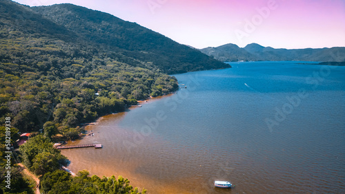 Costa Lagoa da Conceição Floripa Comunidade Açoriana Florianópolis Lago Paisagem Natureza Água Cidade Canto Aérea Drone Trilha Engenho Cachoeira Santa Catarina Brazil Turismo Turístico Viajar Viagem