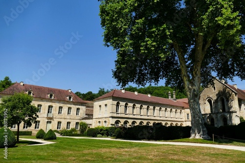 Le logis des abbés et la galerie Seguin de l’abbaye de Fontenay