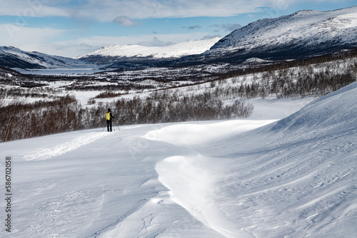 Auf Skitour in den Bergen von Jotunheimen in Norwegen