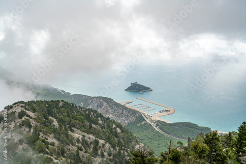 Ballık tepe (Karıncalı Dağ) is 948 m. high and has a amazing view of Sıçan adası and fisherman pier on the way to Beldibi, Antalya