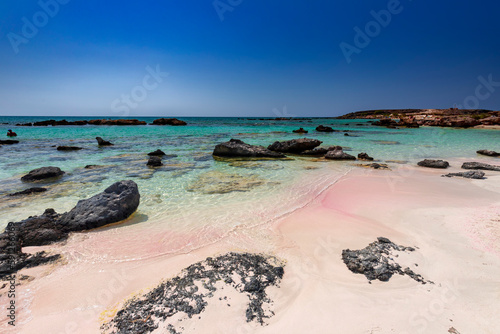 Krajobraz morski. Piękna piaszczysta plaża Elafonisi, Kreta, Grecja