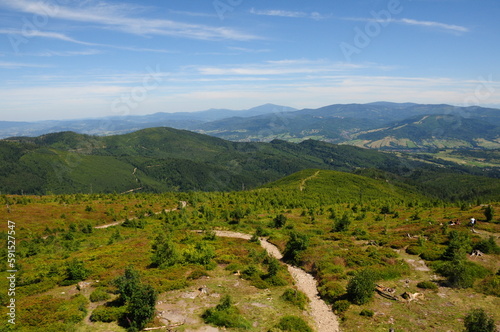 Widok z Baraniej Góry na Beskidy