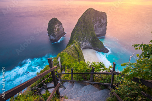 amazing view of kelingking beach in nusa penida, indonesia