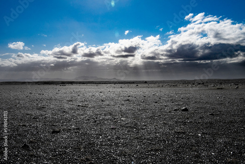 Islandzka wulkaniczna powierzchnia krajobraz księżycowy