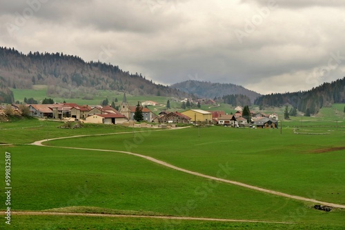 Village de montagne dans le Haut-Jura.