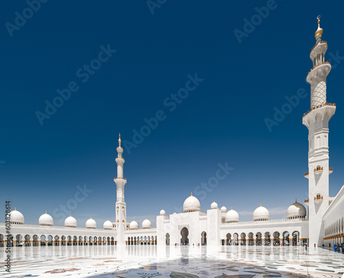 Meczet w Abu Dhabi - Zjednoczone Emiraty Arabskie Sheikh Zayed Grand Mosque
