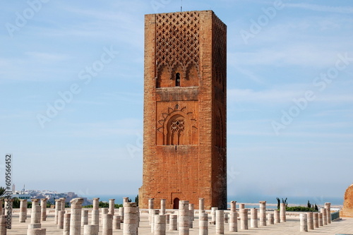 Maroc, Rabat, la tour Hassan est le minaret d'une mosquée du XII° siècle inachevée.