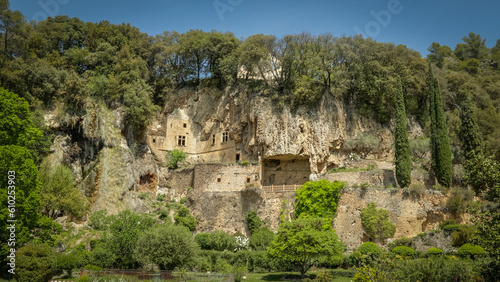 les grottes troglodytiques de Villecroze 