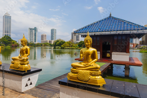 Gangaramaya Temple on Lake Beira in Colombo, Sri Lanka