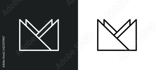 napkin icon isolated in white and black colors. napkin outline vector icon from kitchen collection for web, mobile apps and ui.