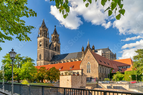 Magdeburger Dom von der Bastion Cleve aus gesehen