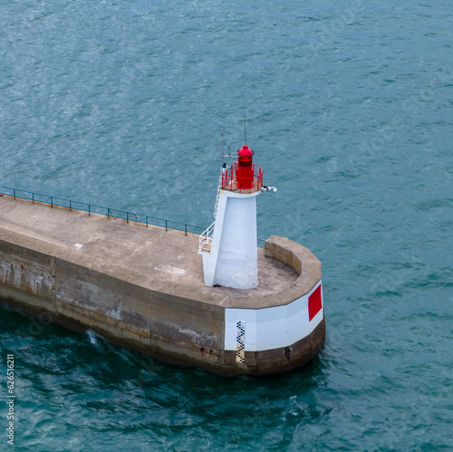 Phare du port de St Malo en drone