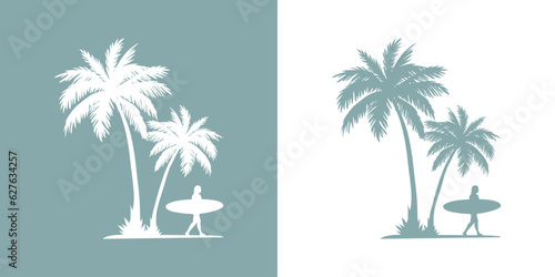 Logo vacaciones de verano. Club de surf. Silueta de mujer andando con tabla de surf en la arena de una playa con dos palmerass