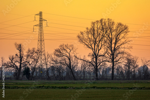 Tramonto nella Campagna Novarese Piemonte, Italia