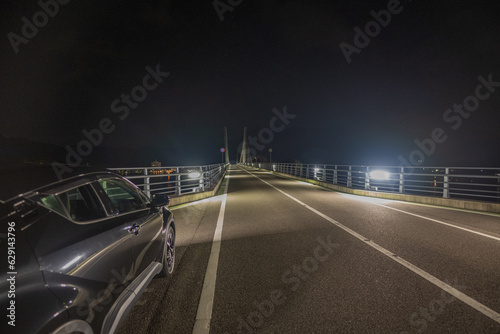 日本の岡山県備前市の備前大橋の美しい夜景