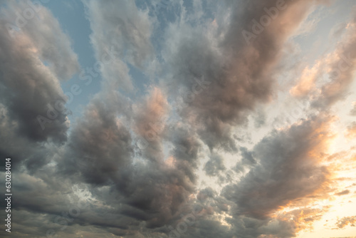 dramatischer Abendhimmel