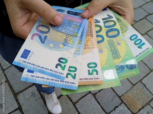 euro bank notes, paying in the european union