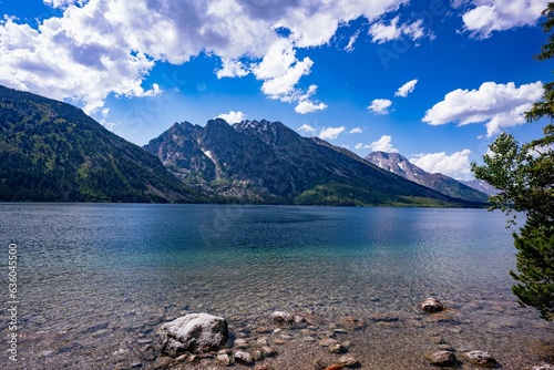 Scenic view of Jenny Lake in Grand Teton National Park, Wyoming in the summertime.
