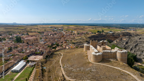 vistas del bonito castillo de Berlanga de Duero en la provincia de Soria, España 
