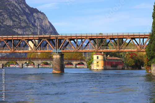 ponti sul lago di lecco, italia, bridges on lake of lecco, italy 