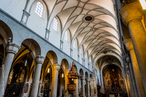 La Cathédrale Notre-Dame de Constance en Suisse