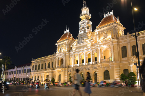 Ho Chi Minh City Hall and tourists at night