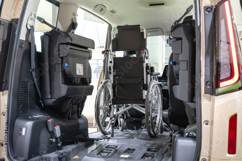 ウェルキャブ 福祉車両 介護車両 車椅子