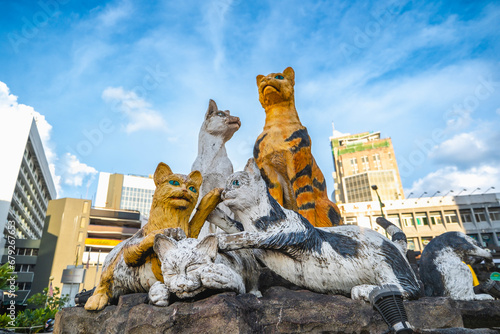 The iconic Cat Statue in the middle of Kuching city. This monument is a landmark of Kuching city and a popular photo spot with locals and tourists.