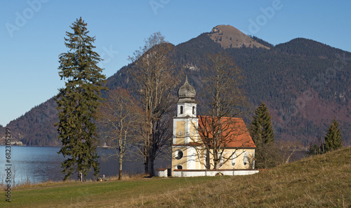 Kapelle am Walchensee auf der Halbinsel Zwergern, Bayern