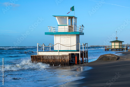 Tour de garde sur une plage