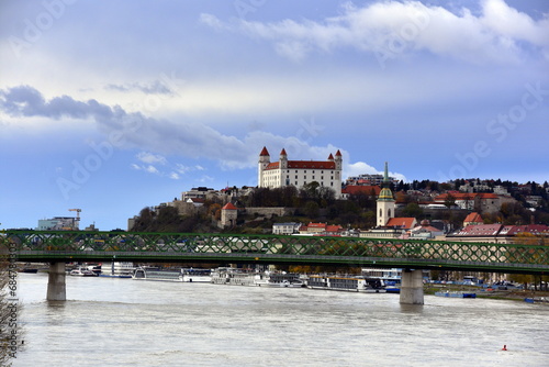 Zamek Królewski w Bratysławie, Słowacja, zabytek, symbol miasta, atrakcja turystyczna,