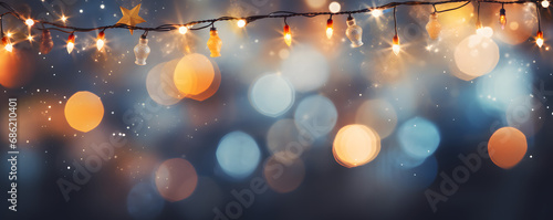 Hintergrund mit Glitter, Lichtern, Lichterkette, Funkeln, Sterne in rot, gold, blau, weiß und schwarz als bokeh Banner