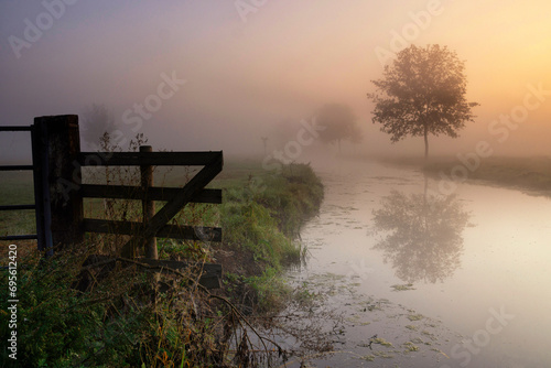 A misty atmosphere near Giessenburg