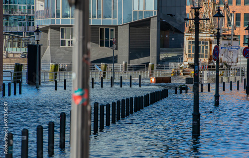 St. Pauli Fischauktionshalle nach einer Sturmflut überschwemmt