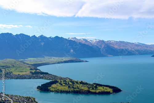 New zealand mountains and water 