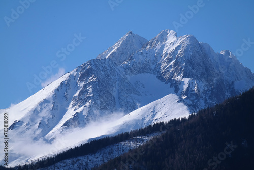 Widok na Łomnicę, najwyższy szczyt Tatr.