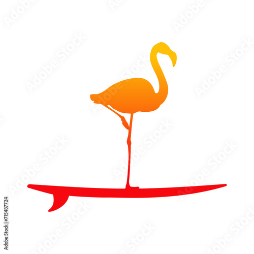Logo club de surf. Silueta de flamingo de pie en tabla de surf 