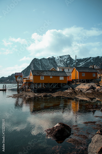 cabins in sakrysøy in lofoten