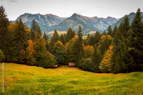 Goldener Oktober in den Allgäuer Alpen bei Oberstdorf.