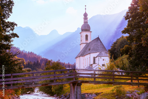 Kirche Sankt Sebastian im Malerwinkel von Ramsau bei Berchtesgaden in Bayern, Deutschland