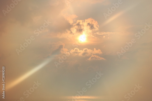 海上の太陽 ミャンマー