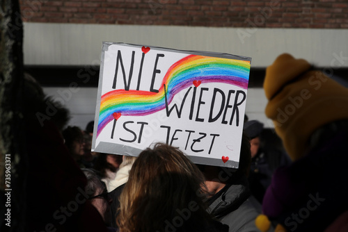 nie wieder ist jetzt demo schild