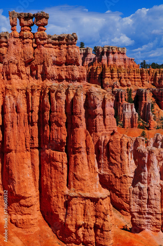 Late morning view of the rock hoodoos and spires from Sunset Point, Bryce Canyon National Park, Utah, Southwest USA.