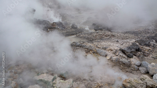 雲仙の地獄、地面から噴き出す蒸気