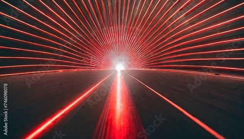 Lumière rouge radiale à travers le tunnel qui brille dans l'obscurité pour les modèles impri.jpg, Firefly Lumière rouge radiale à travers le tunnel qui brille dans l'obscurité 